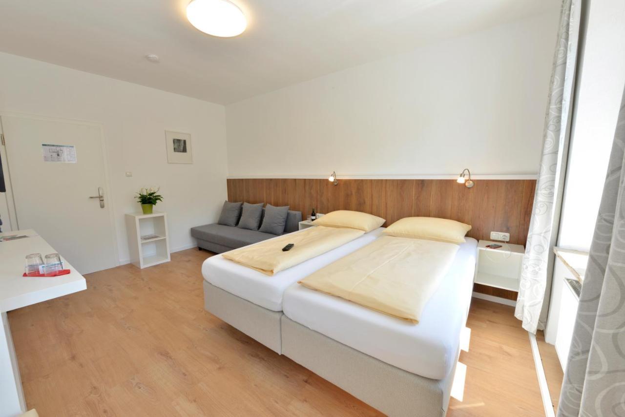 Pension Gambrinus Passau Exterior foto